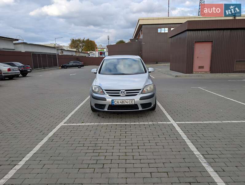 Хетчбек Volkswagen Golf Plus 2006 в Черкасах фото 6 Хетчбек Volkswagen Golf Plus 2006 в Черкасах