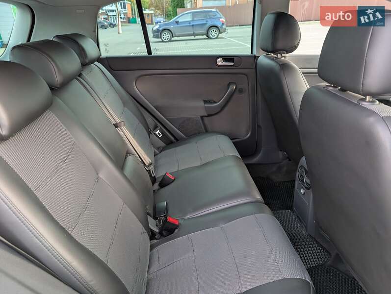 Хетчбек Volkswagen Golf Plus 2006 в Черкасах фото 15 Хетчбек Volkswagen Golf Plus 2006 в Черкасах