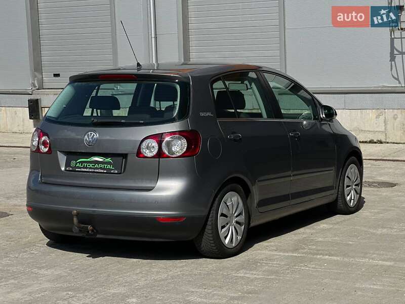 Хэтчбек Volkswagen Golf Plus 2006 в Киеве