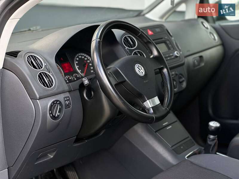 Хэтчбек Volkswagen Golf Plus 2006 в Киеве
