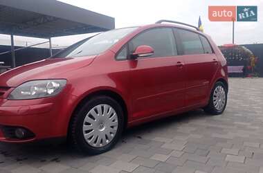Хэтчбек Volkswagen Golf Plus 2009 в 