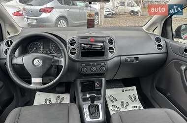 Хэтчбек Volkswagen Golf Plus 2008 в 