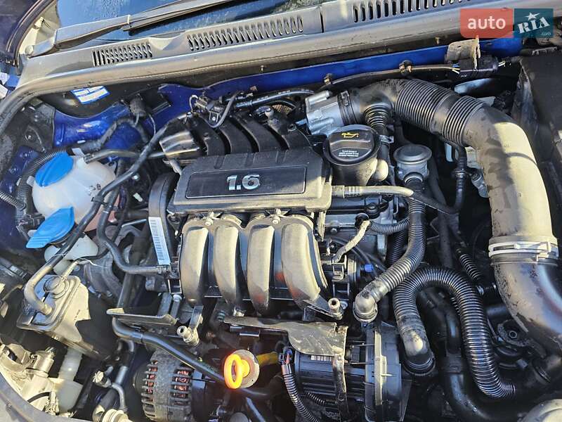 Хэтчбек Volkswagen Golf Plus 2005 в Луцке фото 3 Хэтчбек Volkswagen Golf Plus 2005 в Луцке