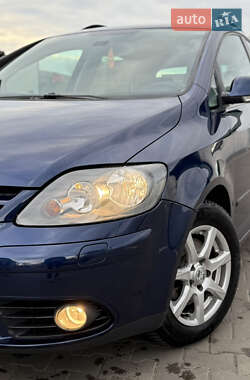 Хэтчбек Volkswagen Golf Plus 2008 в 