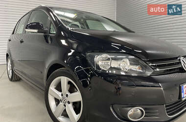 Хэтчбек Volkswagen Golf Plus 2011 в 