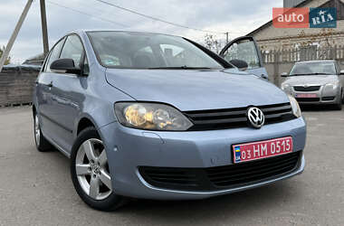 Хэтчбек Volkswagen Golf Plus 2010 в Киверцах
