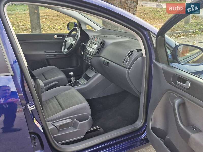 Хэтчбек Volkswagen Golf Plus 2006 в Запорожье