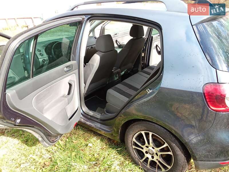 Хетчбек Volkswagen Golf Plus 2008 в Звягелі