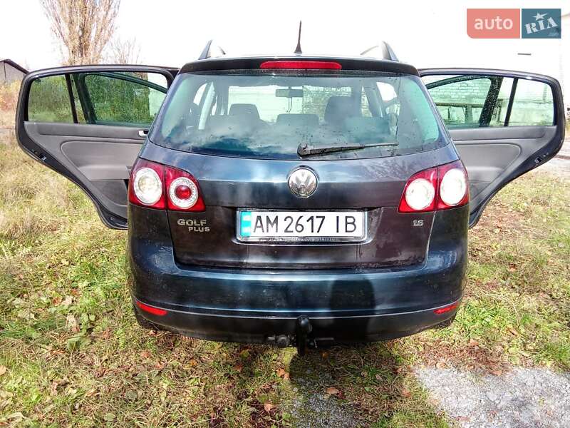Хетчбек Volkswagen Golf Plus 2008 в Звягелі