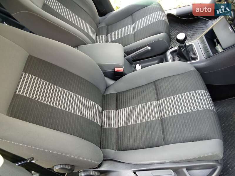 Хетчбек Volkswagen Golf Plus 2008 в Звягелі