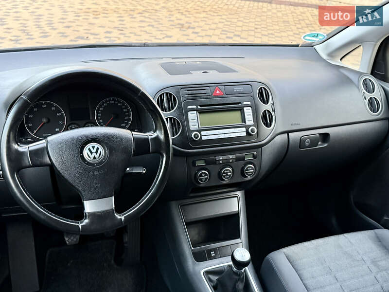 Хэтчбек Volkswagen Golf Plus 2007 в Могилев-Подольске фото 77 Хэтчбек Volkswagen Golf Plus 2007 в Могилев-Подольске