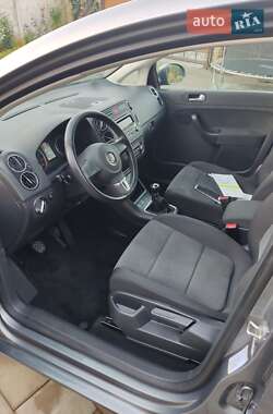 Хэтчбек Volkswagen Golf Plus 2010 в 