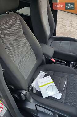 Хэтчбек Volkswagen Golf Plus 2010 в 