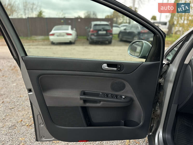 Хэтчбек Volkswagen Golf Plus 2005 в Виннице