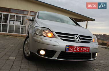 Хетчбек Volkswagen Golf Plus 2008 в  фото 9 Хетчбек Volkswagen Golf Plus 2008 в