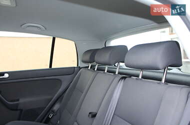 Хетчбек Volkswagen Golf Plus 2008 в  фото 82 Хетчбек Volkswagen Golf Plus 2008 в