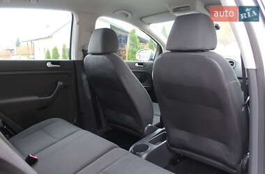 Хетчбек Volkswagen Golf Plus 2008 в  фото 92 Хетчбек Volkswagen Golf Plus 2008 в