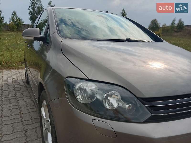 Хэтчбек Volkswagen Golf Plus 2012 в Нововолынске фото 3 Хэтчбек Volkswagen Golf Plus 2012 в Нововолынске