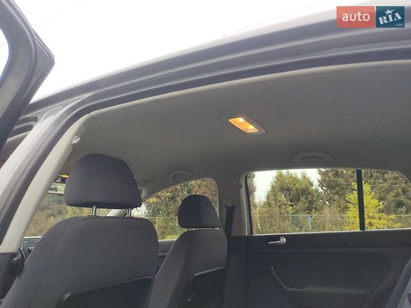Хэтчбек Volkswagen Golf Plus 2009 в Киеве фото 12 Хэтчбек Volkswagen Golf Plus 2009 в Киеве