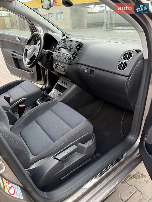 Хэтчбек Volkswagen Golf Plus 2012 в Луцке фото 9 Хэтчбек Volkswagen Golf Plus 2012 в Луцке