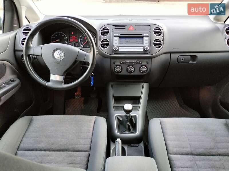 Хэтчбек Volkswagen Golf Plus 2007 в Ровно