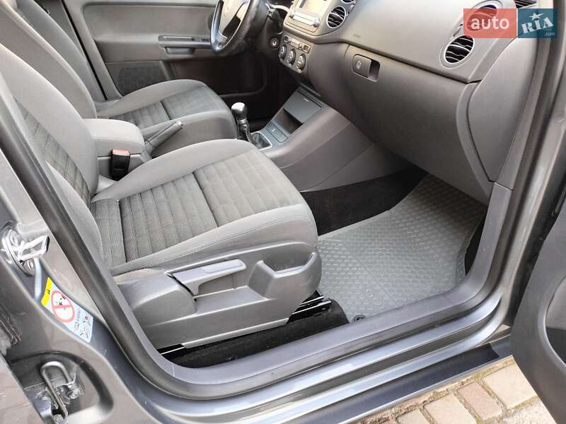 Хэтчбек Volkswagen Golf Plus 2007 в Ровно