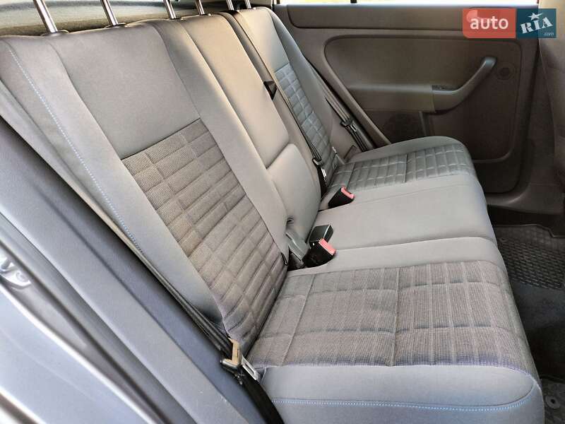 Хэтчбек Volkswagen Golf Plus 2007 в Ровно