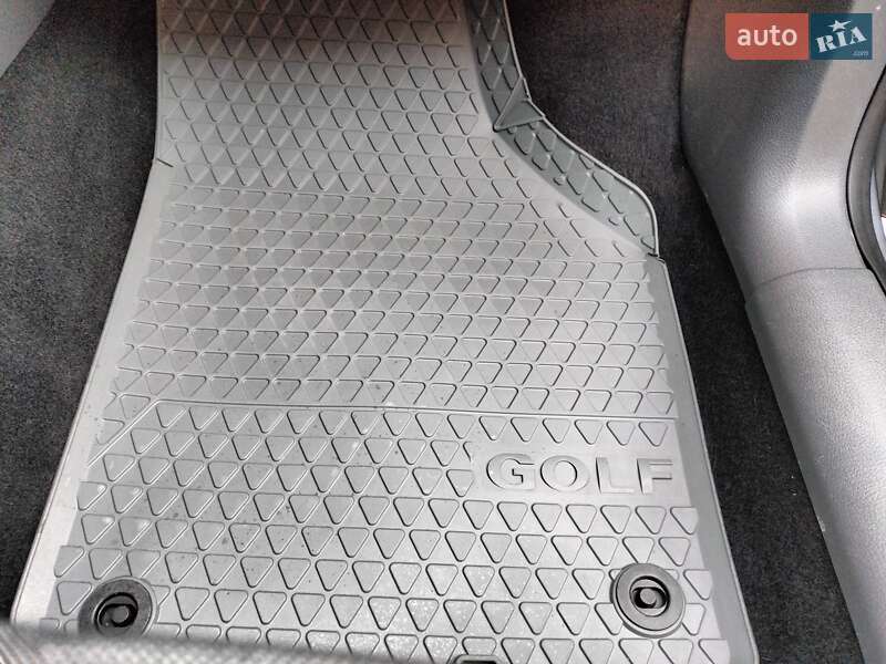 Хэтчбек Volkswagen Golf Plus 2007 в Ровно