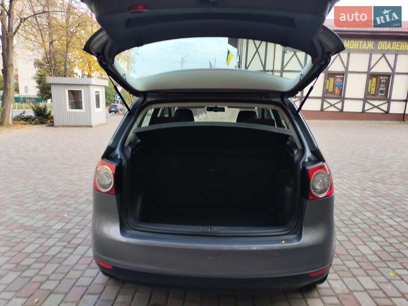 Хэтчбек Volkswagen Golf Plus 2007 в Ровно