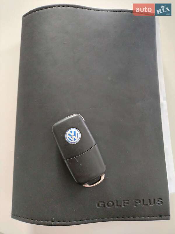 Хэтчбек Volkswagen Golf Plus 2007 в Ровно