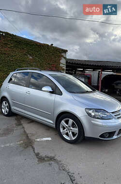 Хэтчбек Volkswagen Golf Plus 2008 в 