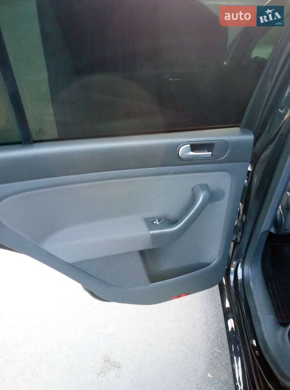 Хэтчбек Volkswagen Golf Plus 2006 в Тячеве