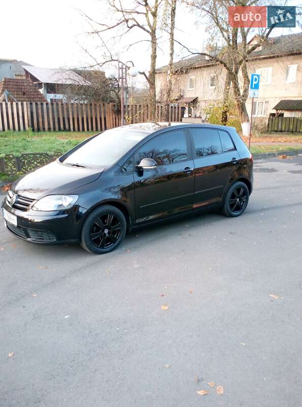 Хэтчбек Volkswagen Golf Plus 2006 в Тячеве