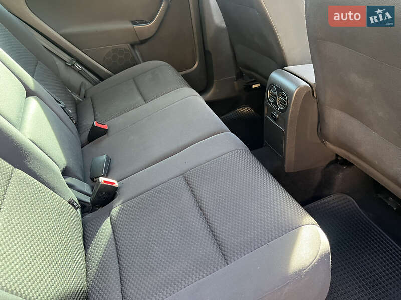 Хетчбек Volkswagen Golf Plus 2011 в Луцьку фото 26 Хетчбек Volkswagen Golf Plus 2011 в Луцьку