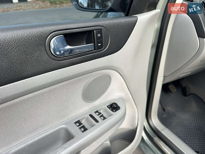 Хетчбек Volkswagen Golf Plus 2005 в Вінниці фото 31 Хетчбек Volkswagen Golf Plus 2005 в Вінниці