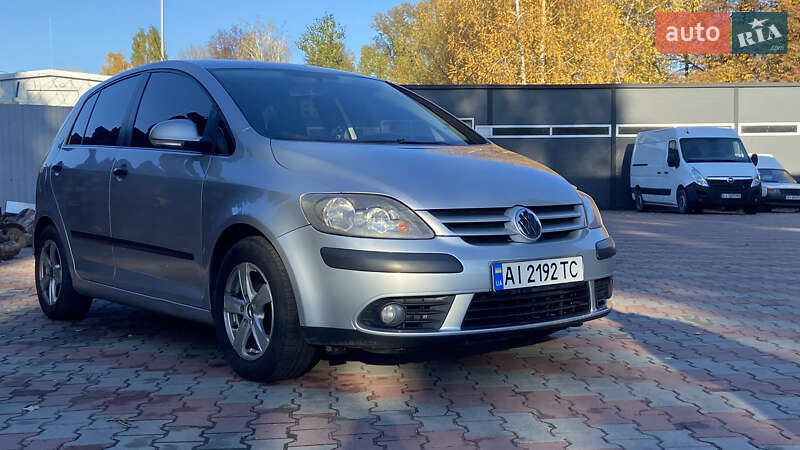 Хэтчбек Volkswagen Golf Plus 2006 в Киеве