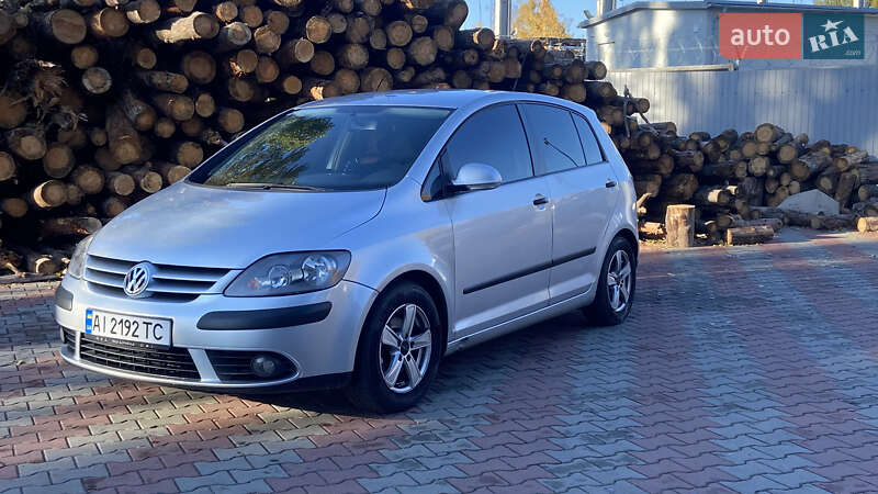 Хэтчбек Volkswagen Golf Plus 2006 в Киеве