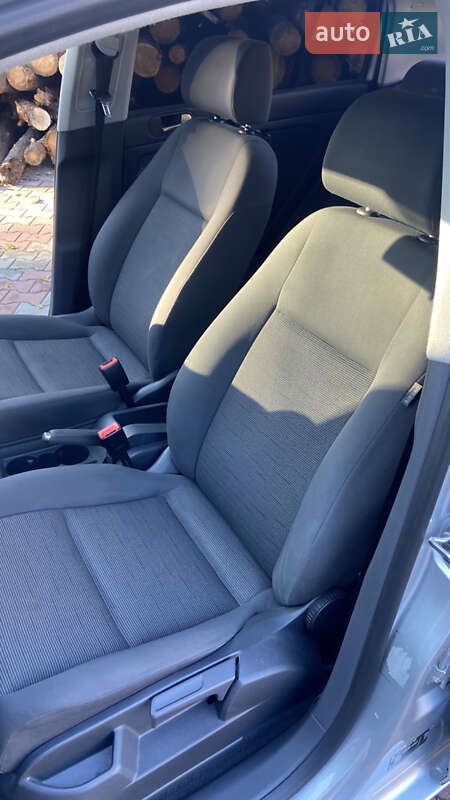 Хэтчбек Volkswagen Golf Plus 2006 в Киеве