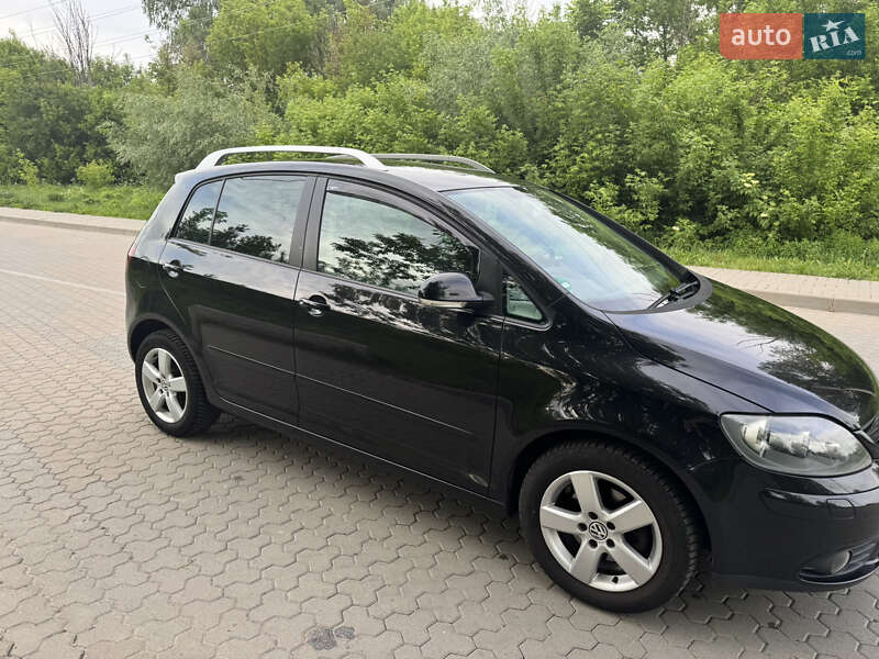 Хэтчбек Volkswagen Golf Plus 2009 в Нежине