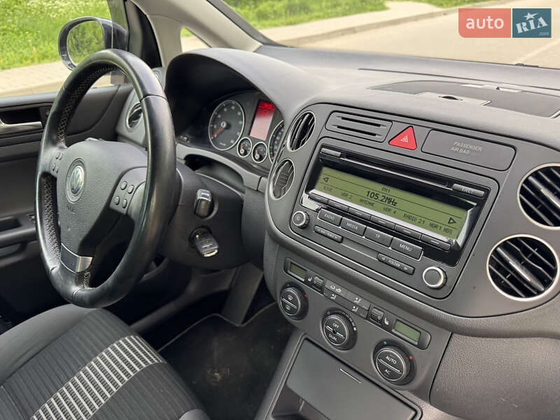 Хэтчбек Volkswagen Golf Plus 2009 в Нежине