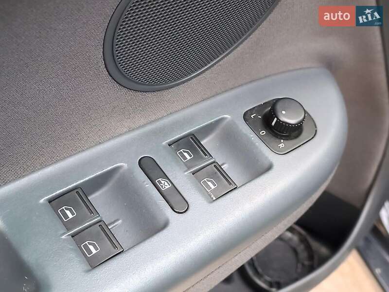 Хэтчбек Volkswagen Golf Plus 2006 в Харькове