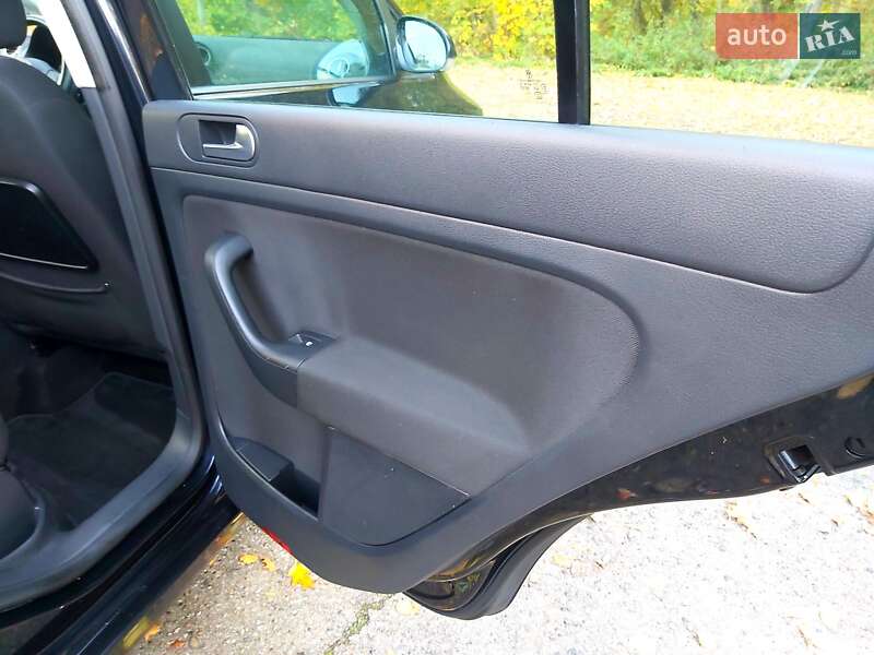 Хэтчбек Volkswagen Golf Plus 2010 в Калуше фото 19 Хэтчбек Volkswagen Golf Plus 2010 в Калуше