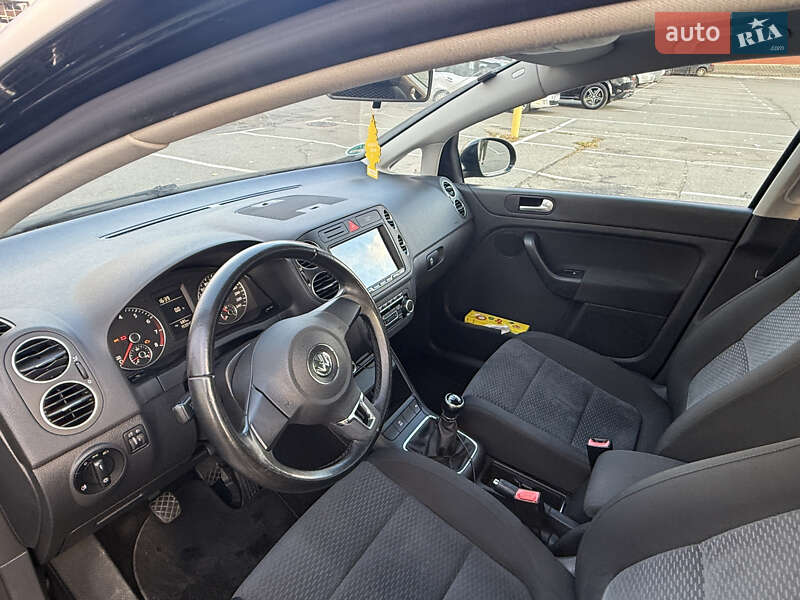 Хэтчбек Volkswagen Golf Plus 2009 в Броварах