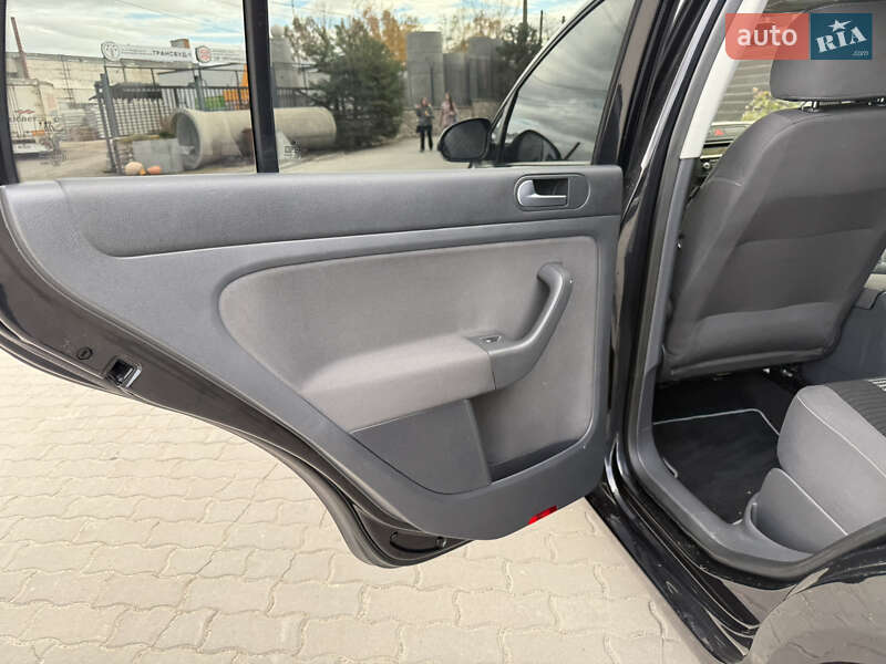 Хэтчбек Volkswagen Golf Plus 2007 в Тернополе фото 37 Хэтчбек Volkswagen Golf Plus 2007 в Тернополе