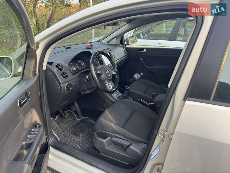 Хэтчбек Volkswagen Golf Plus 2011 в Харькове