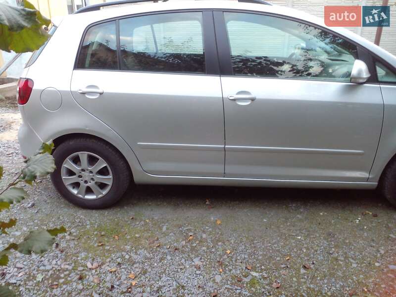 Хэтчбек Volkswagen Golf Plus 2009 в Ровно фото 10 Хэтчбек Volkswagen Golf Plus 2009 в Ровно