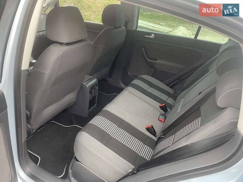 Хэтчбек Volkswagen Golf Plus 2007 в Кременце