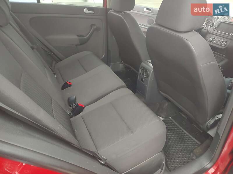Хэтчбек Volkswagen Golf Plus 2010 в Запорожье фото 2 Хэтчбек Volkswagen Golf Plus 2010 в Запорожье
