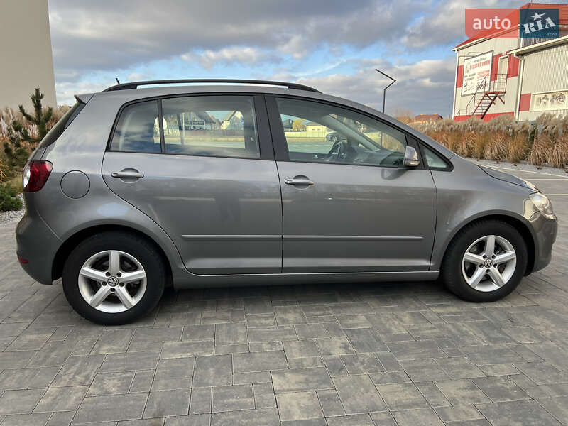Хэтчбек Volkswagen Golf Plus 2009 в Луцке