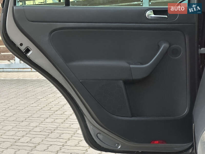 Хэтчбек Volkswagen Golf Plus 2011 в Стрые